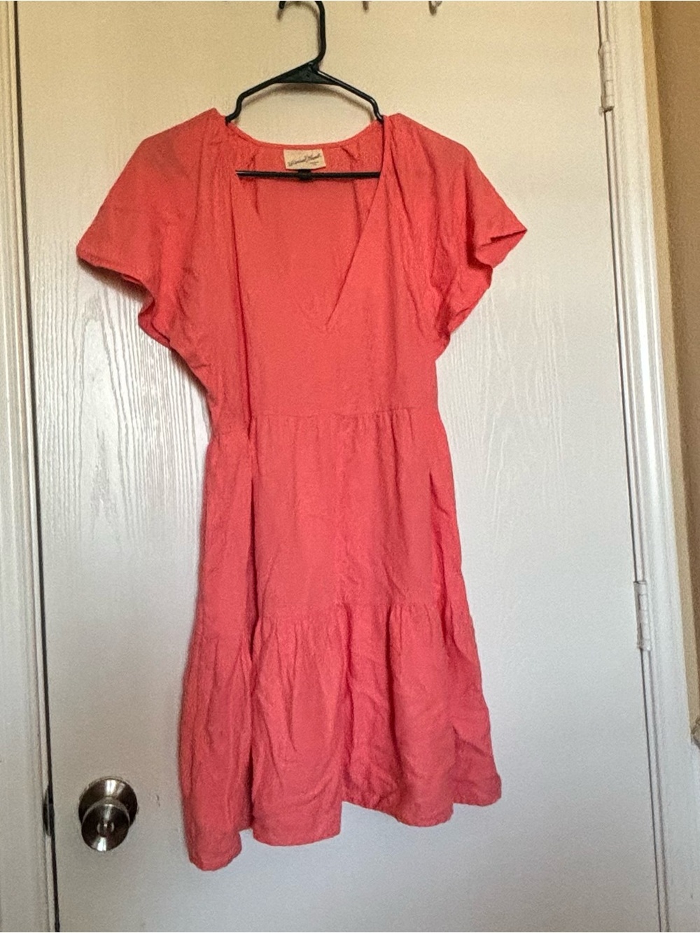Universal Thread Coral V-Neck Short Sleeve Midi Dress